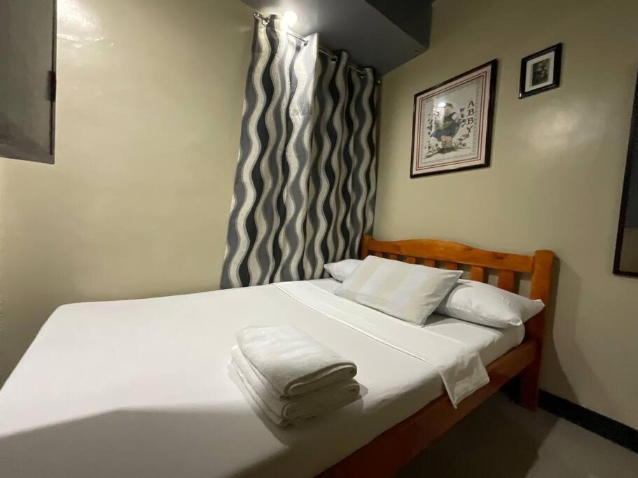 Antipolo Staycation & Transient Affordable Condo Unit By Myra Oda fotoğraf